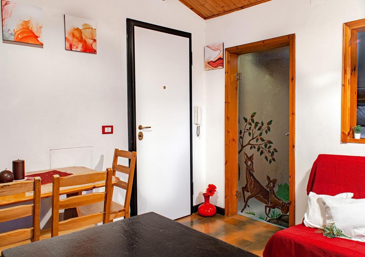 Il Rifugio A 3 Minuti Dai Traghetti Apartment Livorno Luaran gambar