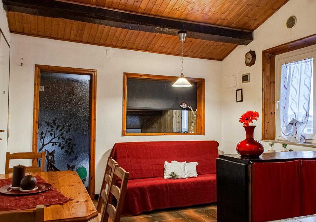 Il Rifugio A 3 Minuti Dai Traghetti Apartment Livorno Luaran gambar