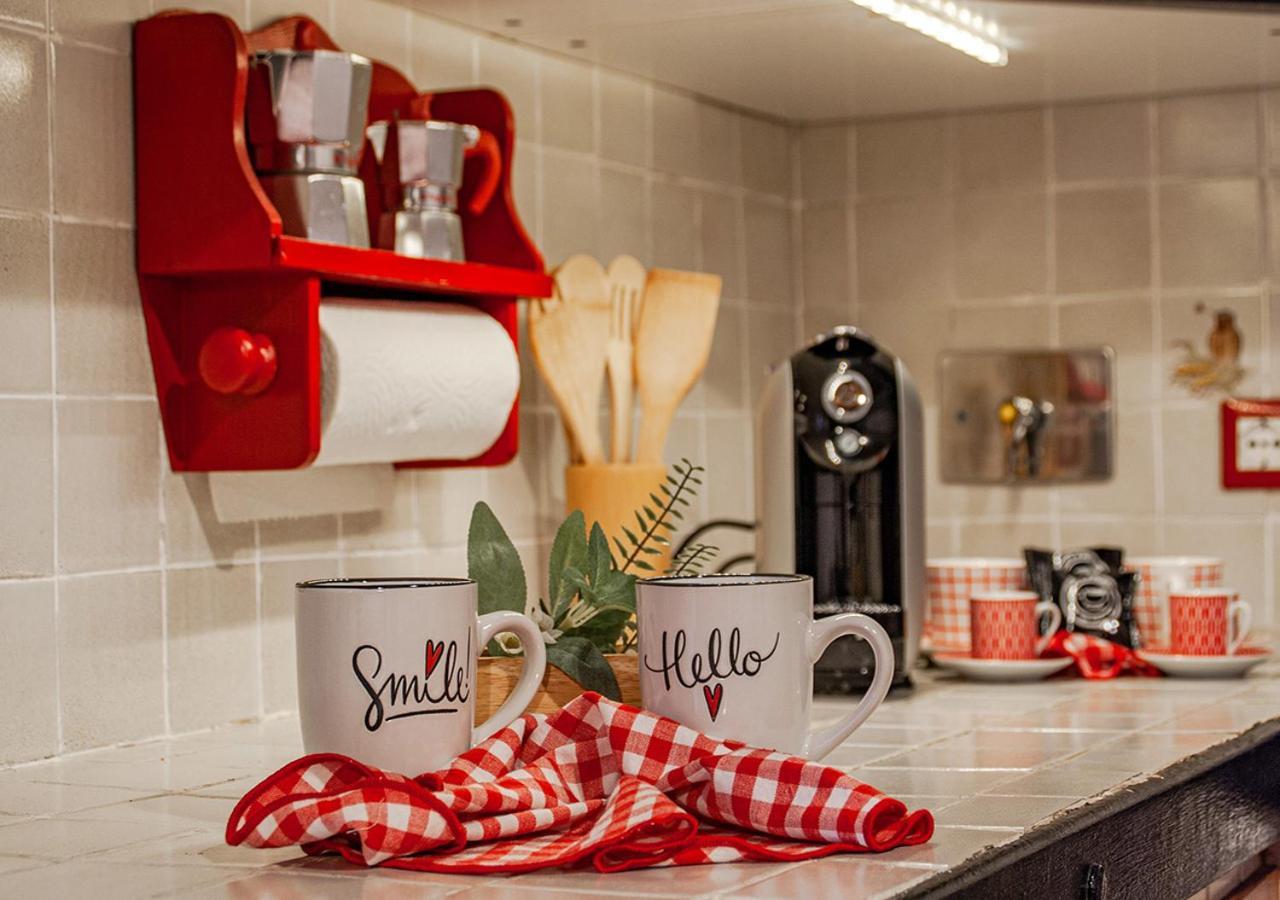 Il Rifugio A 3 Minuti Dai Traghetti Apartment Livorno Luaran gambar